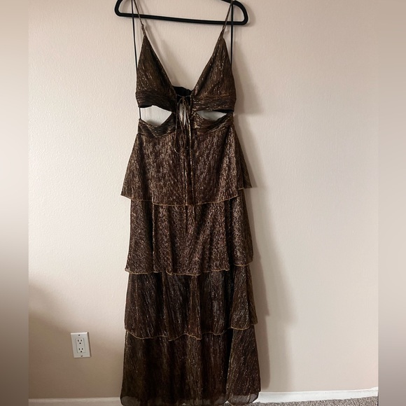Line + Dot Sonia Gown Maxi Dress in Gold Size Medium - Picture 8 of 8